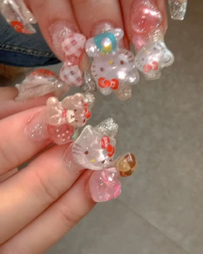 ボンボンドロップシールネイル